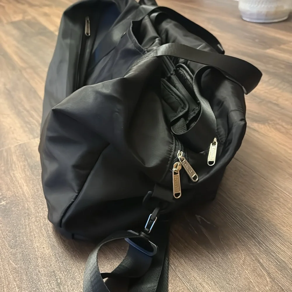Lightly used Amazon gym bag